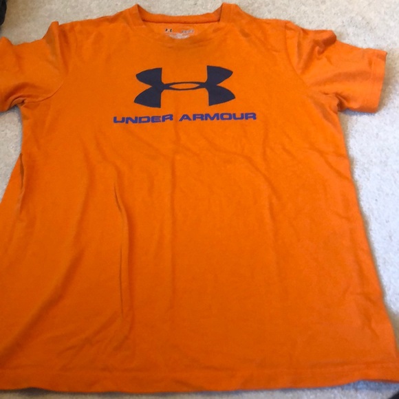 Under Armour Other - Under Armour heat gear t shirt youth large loose